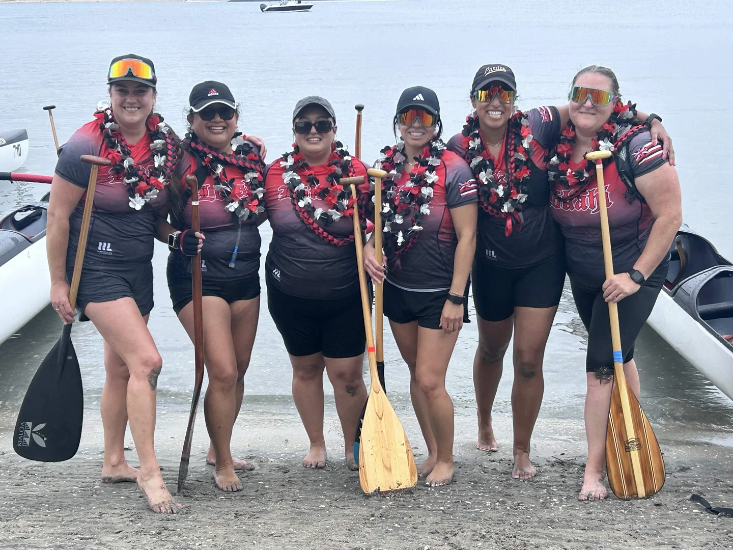 Lokahi paddling photo