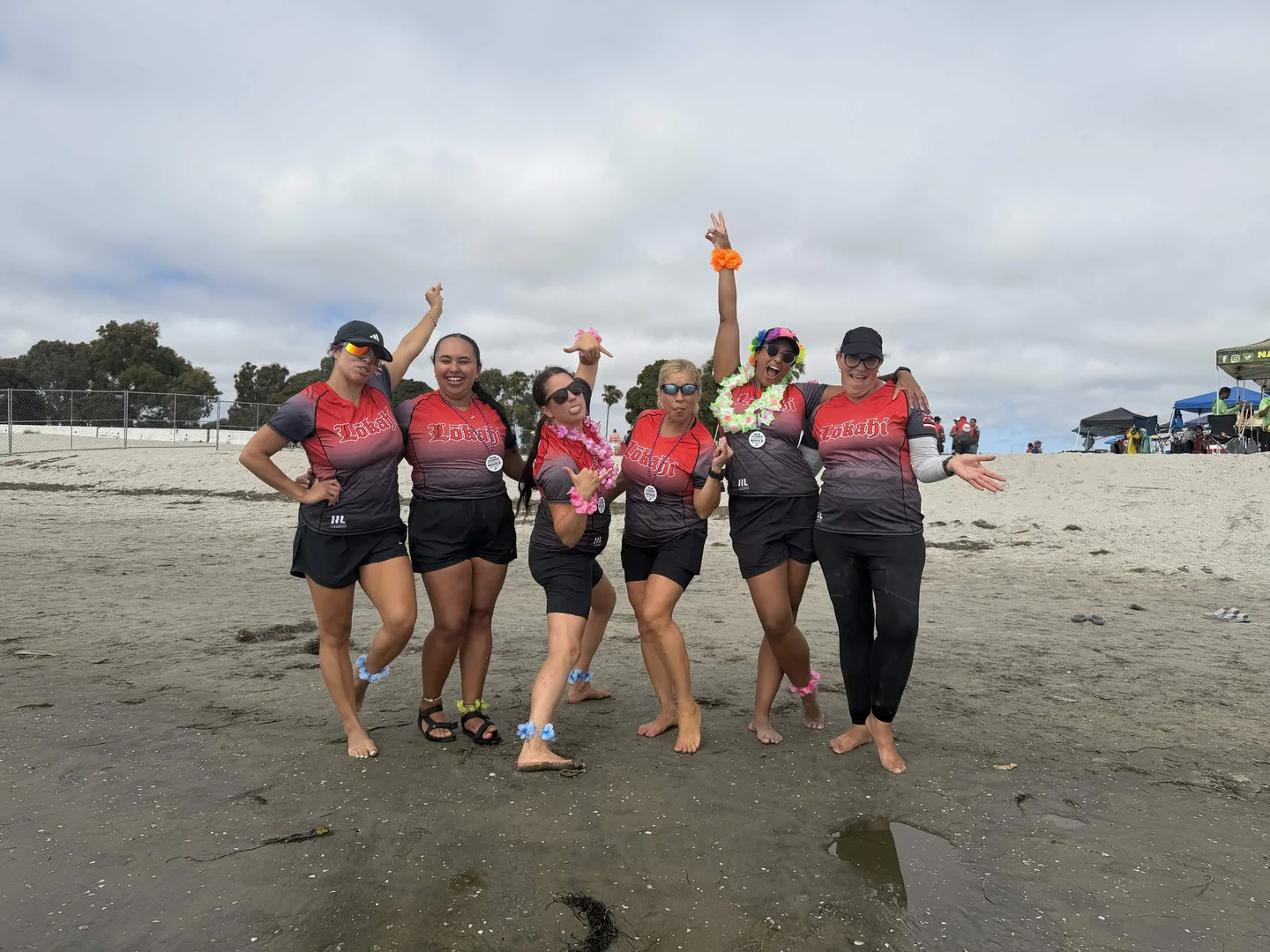 Lokahi paddling photo