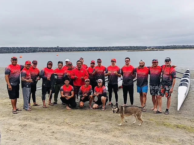 Lokahi paddling photo
