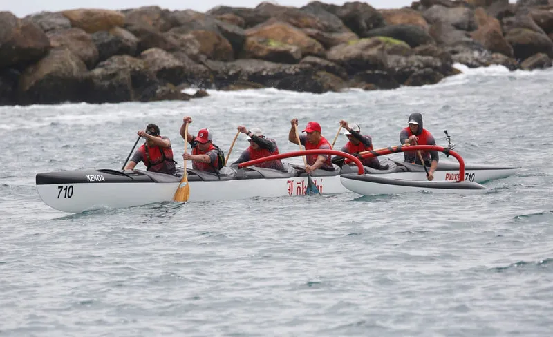 Lokahi paddling photo